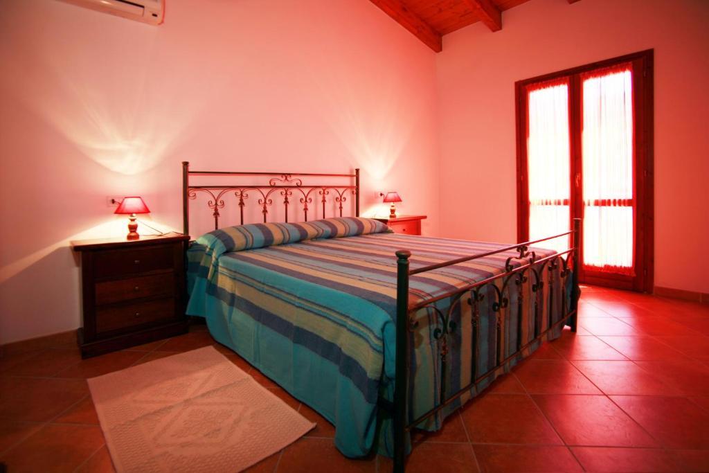 Agriturismo La Grotta Del Tesoro Santadi Ruang foto